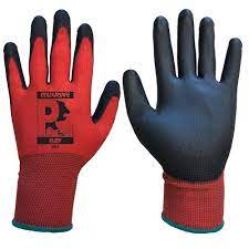 Predator Ruby Glove Size 10